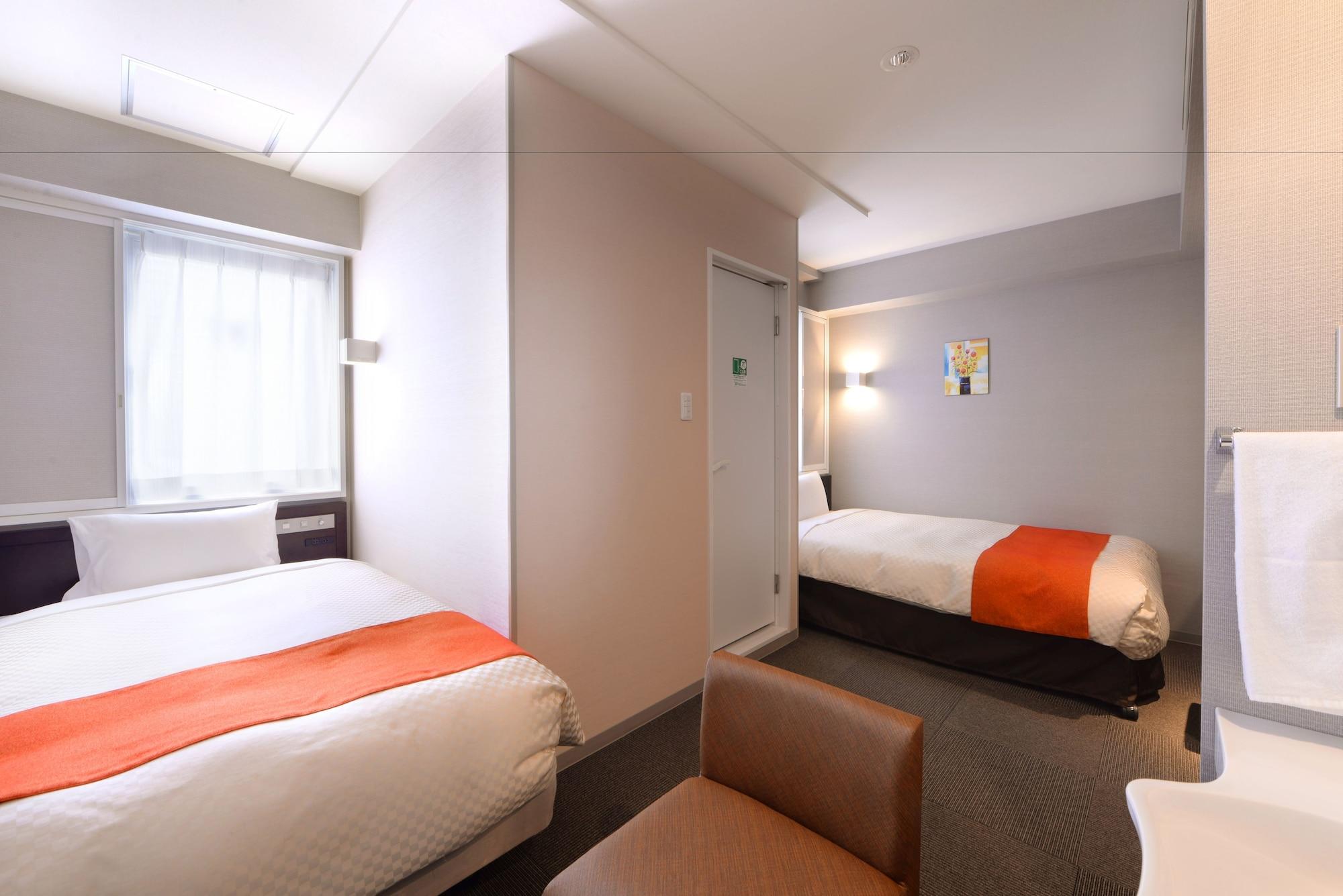 Vessel Inn Hiroshima Station Exterior foto