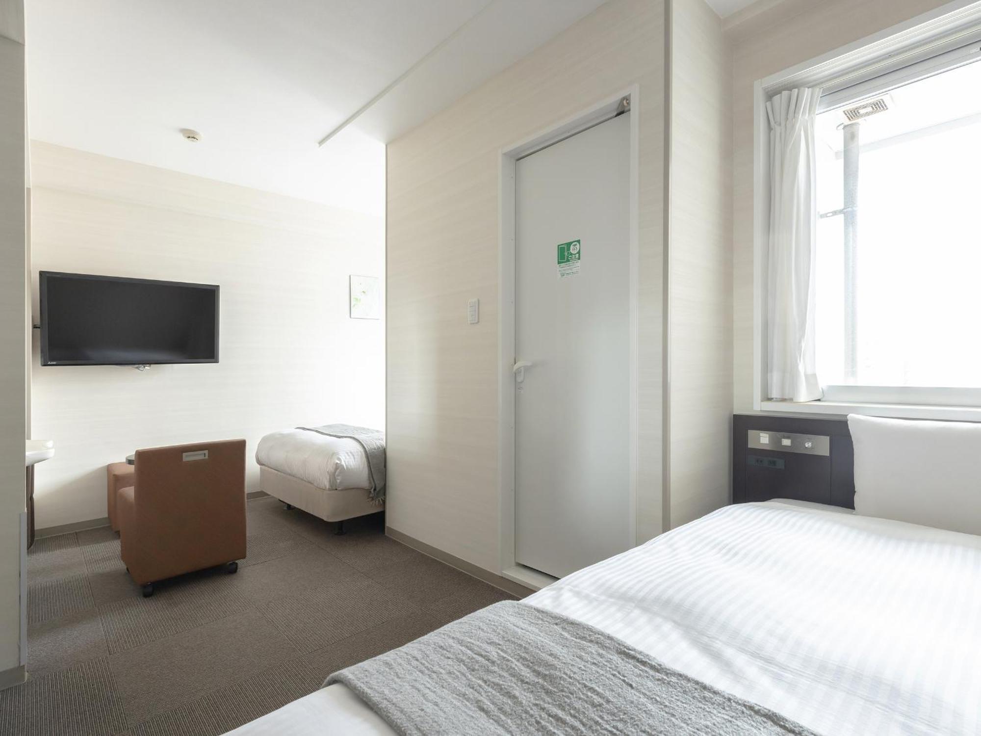 Vessel Inn Hiroshima Station Exterior foto